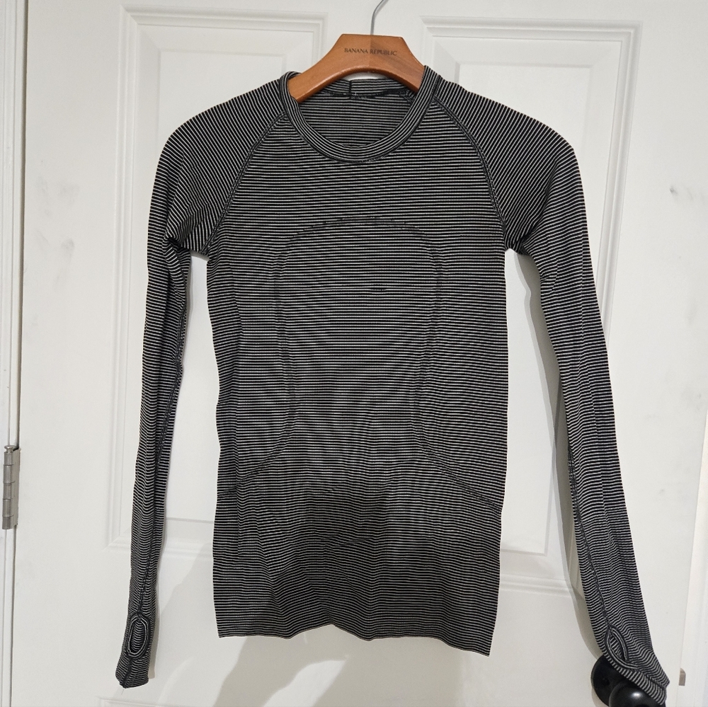 Lulu Swiftly Tech Long Sleeve
